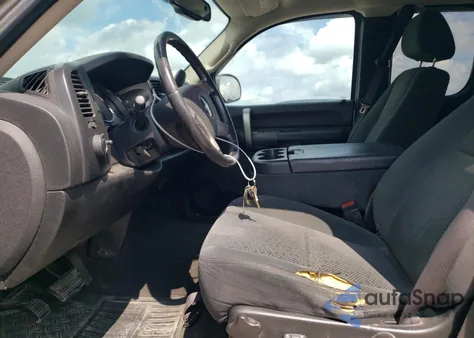 2008 Chevrolet Silverado C1500 из США, поврежденный, VIN 2GCEC190881220394